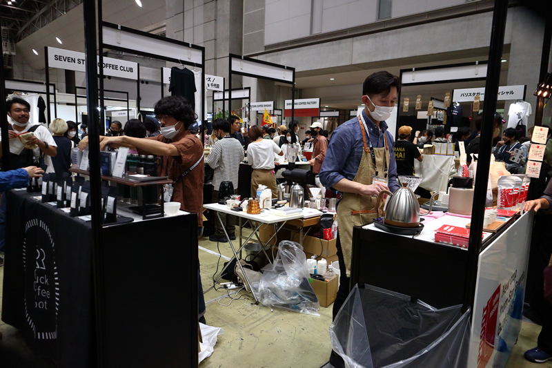 コーヒー店もたくさん出展